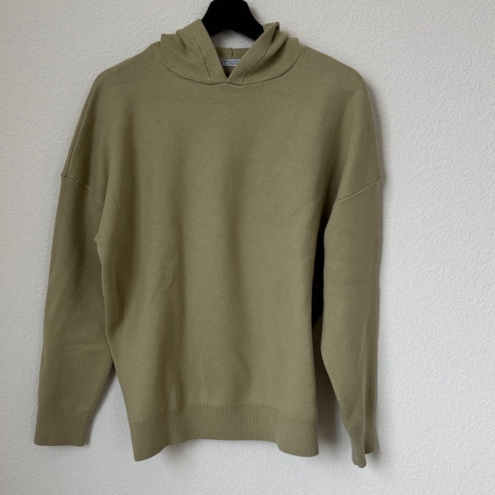 Zara Men's Sage Green Hooded Pullover Long Sleeves Sweatshirt, size medium